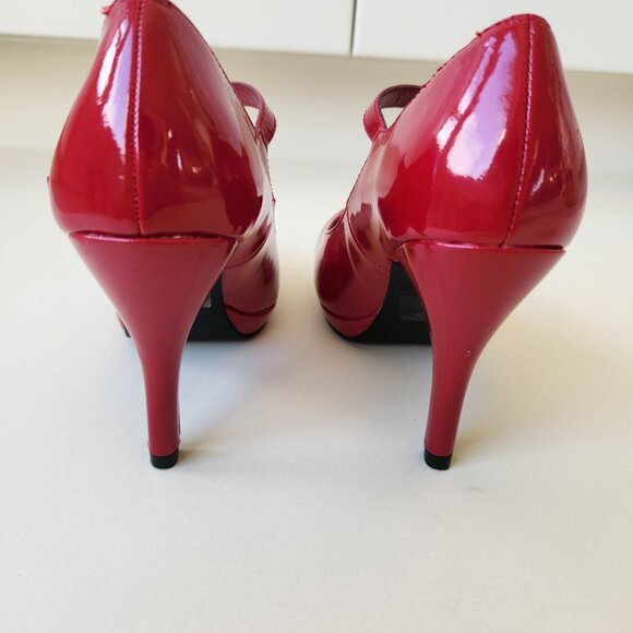 Pop Of Red Torrie Red Shiny Mary Jane Platform Heels City Classified Comfort 6M - Picture 5 of 14
